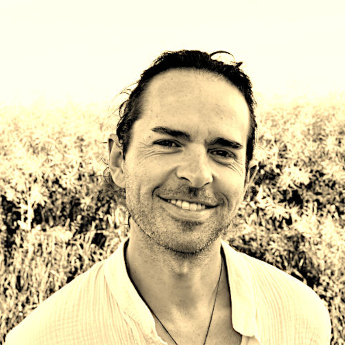 Photo de Baptiste professeur de yoga